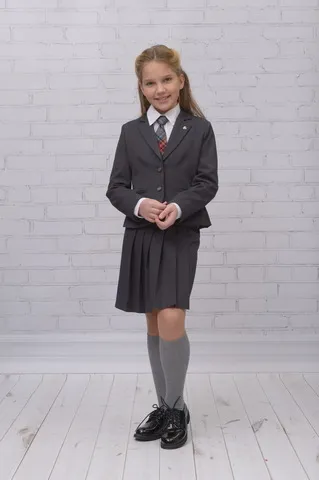 Школьная форма для частных школ: особенности и требования